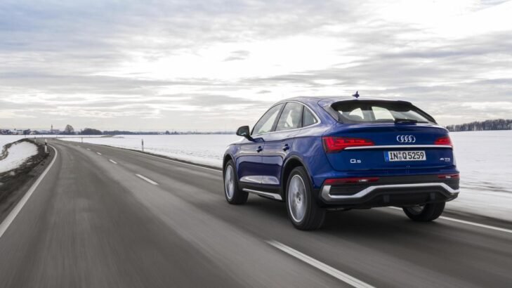 سيارة Audi Q5 SUV فاخرة للبيع، الفخامة والأداء والراحة!